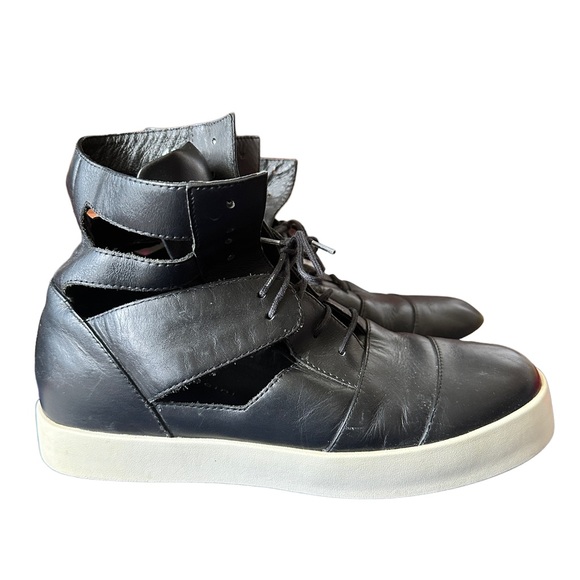 Sarah Pancini Black High Tops (Size 9 US a Euro 40) - Picture 2 of 8